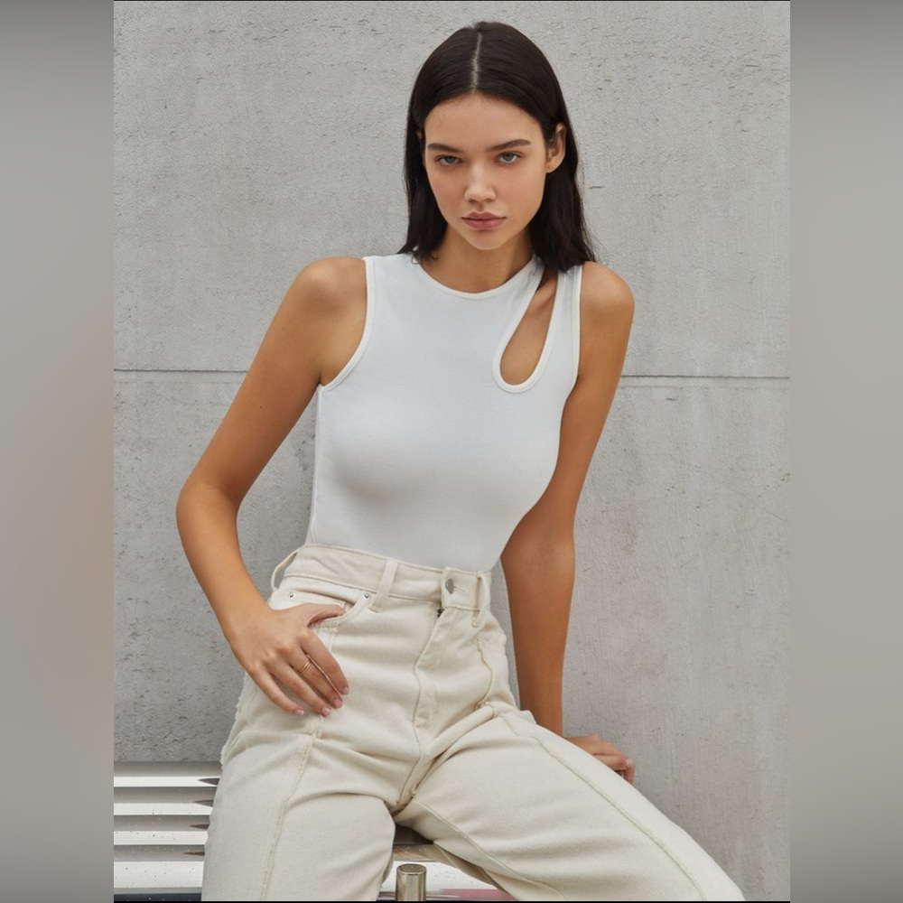 Commense Cut Out Tank